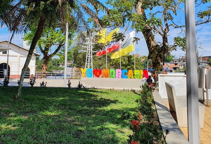 Hostel Mirador Amani