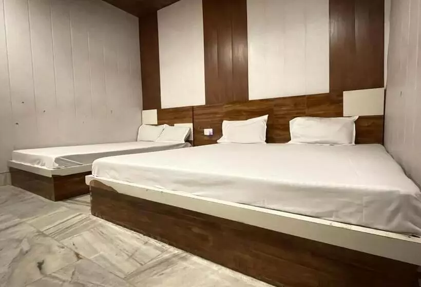 ホテル Oyo 90063 Bishnoi