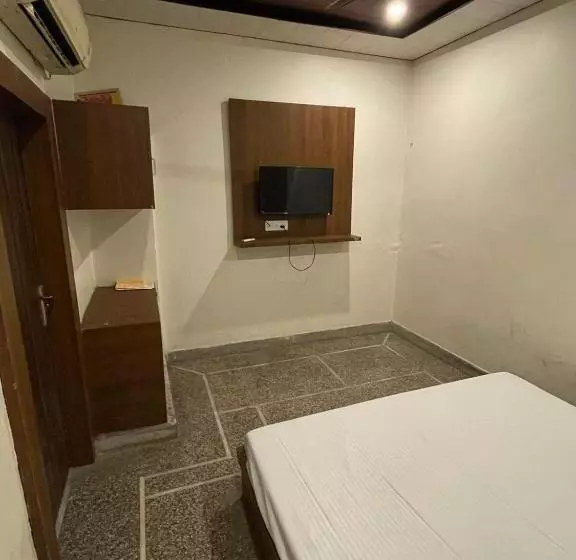 ホテル Oyo 90063 Bishnoi