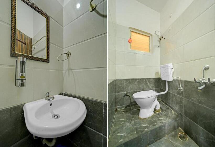 Hotel Oyo 91026 Pearl Inn