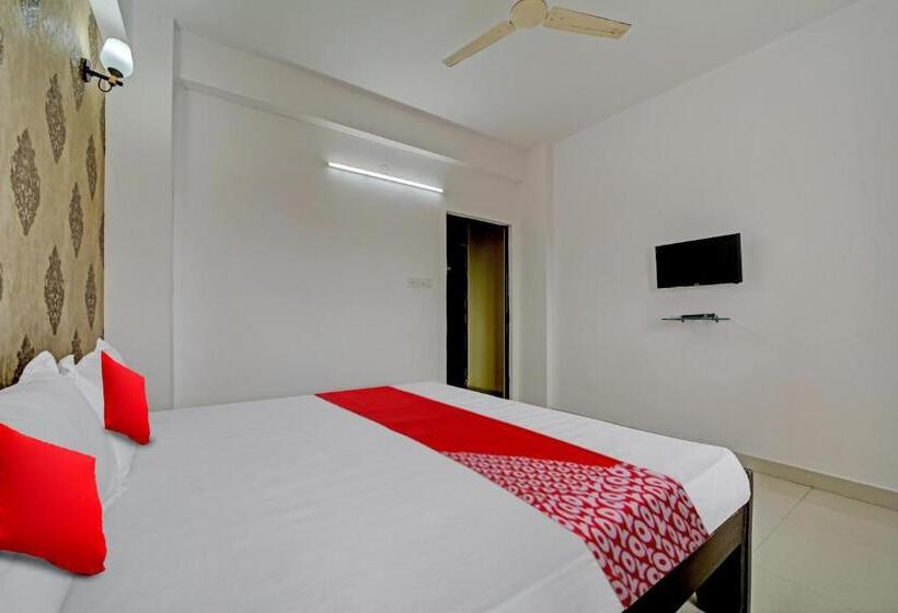 Hotel Oyo 91026 Pearl Inn