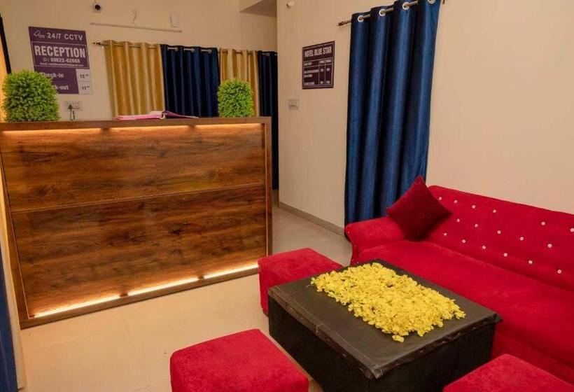 O Pop Hotel Blue Star