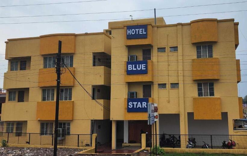 O Pop Hotel Blue Star