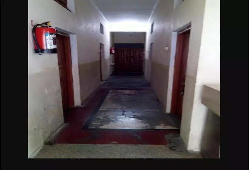 Hotelli Priti Guest House By Wb Inn
