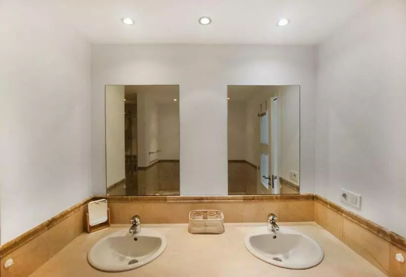 Adjona 1 2 Sea View 1b