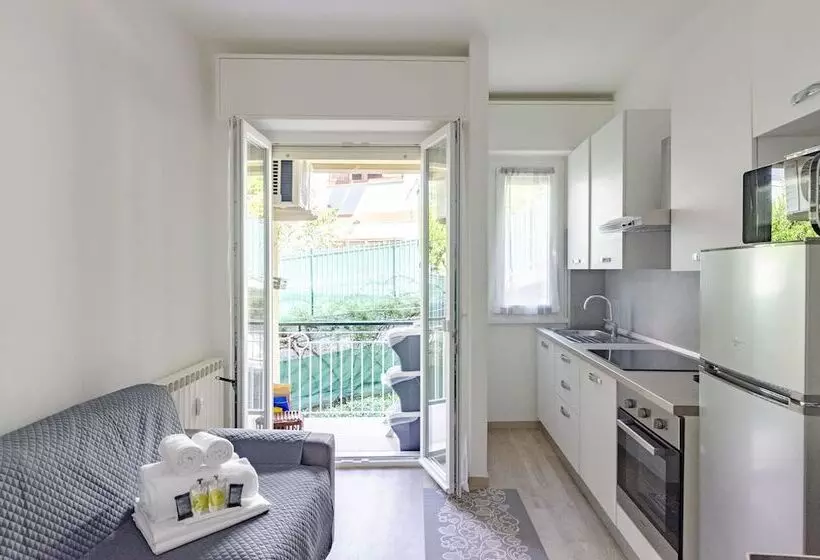 Joivy Banfi Apartment