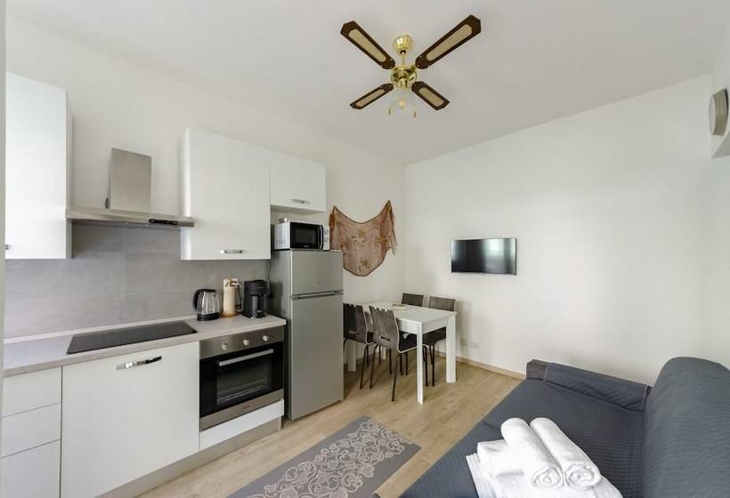 Joivy Banfi Apartment