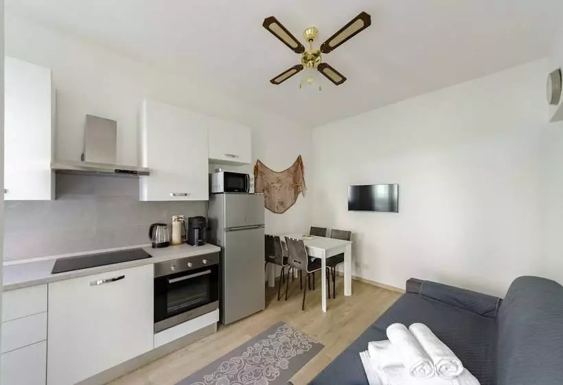 Joivy Banfi Apartment