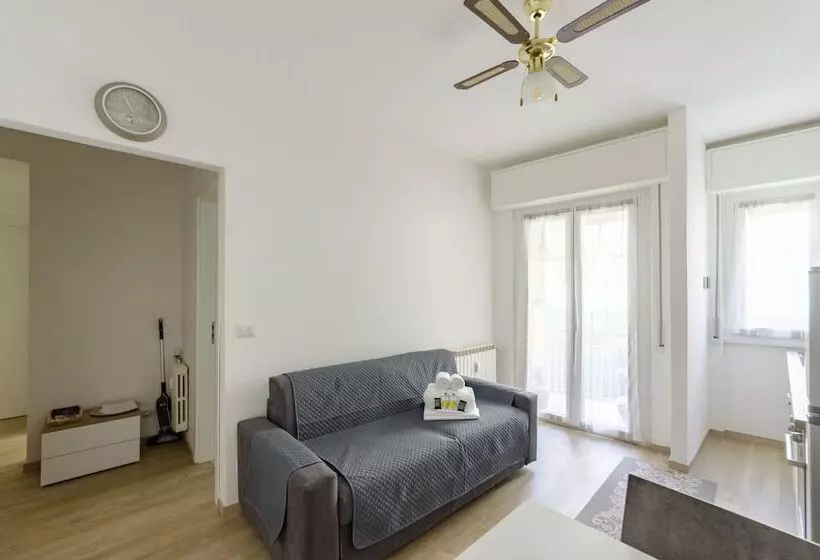 Joivy Banfi Apartment