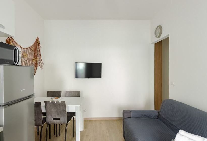 Joivy Banfi Apartment