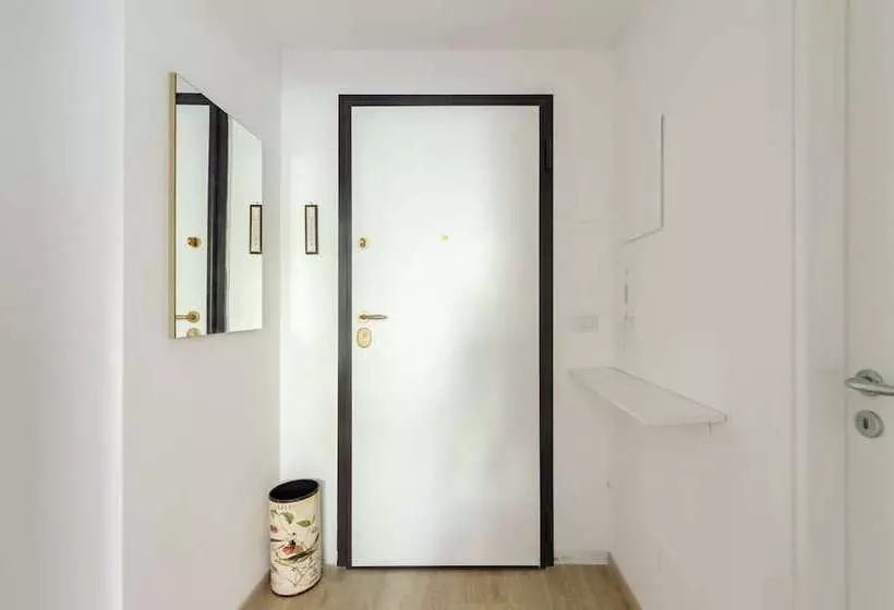 Joivy Banfi Apartment