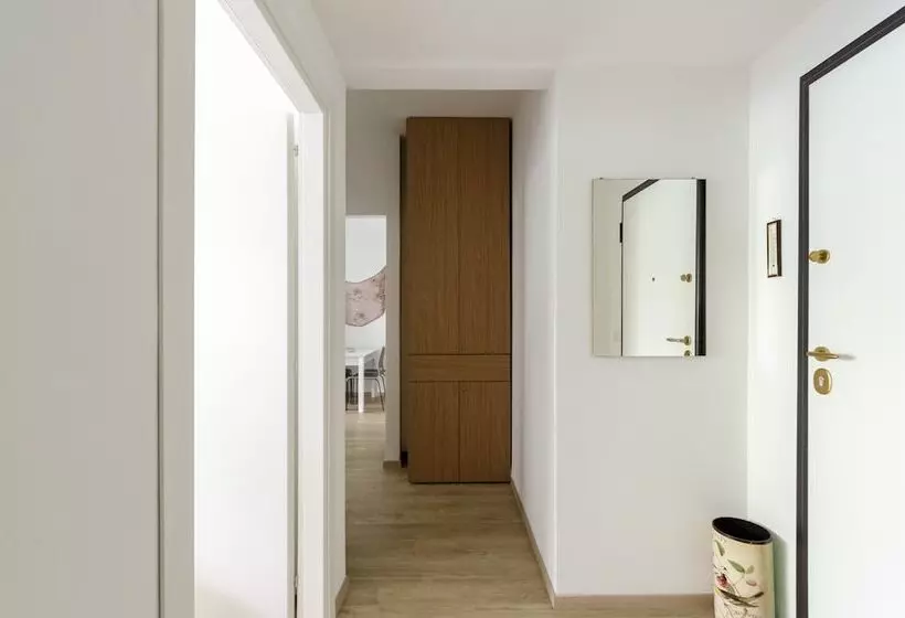 Joivy Banfi Apartment