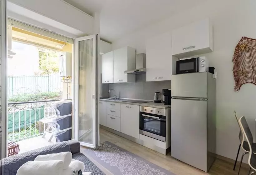 Joivy Banfi Apartment