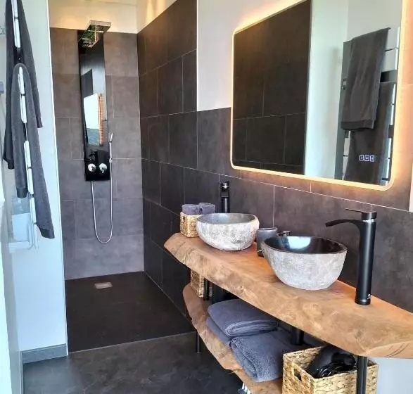 Aamiaismajoitus (B&B) L Essens