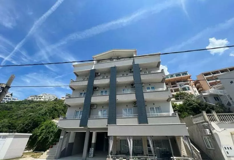پانسیون Villa Petra
