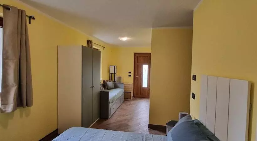 Aamiaismajoitus (B&B) Lo Noyer Et Les Roses