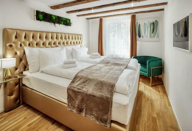 Eh Apartments Saturn