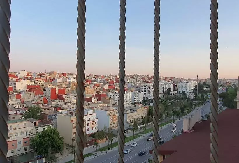 Familiar Luxury Apartment