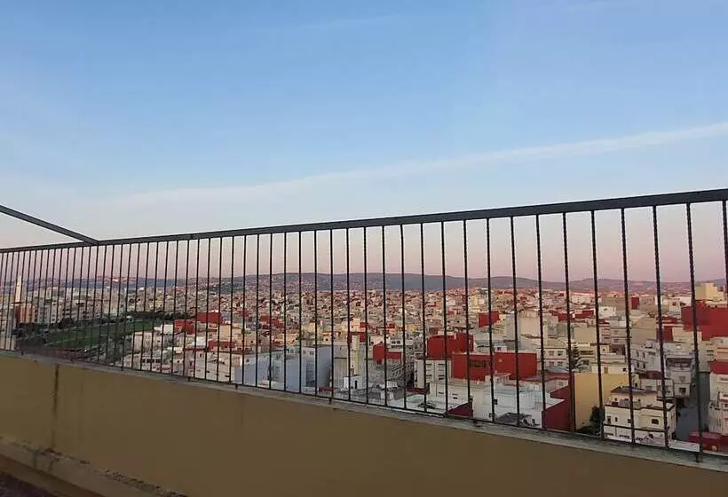 Familiar Luxury Apartment