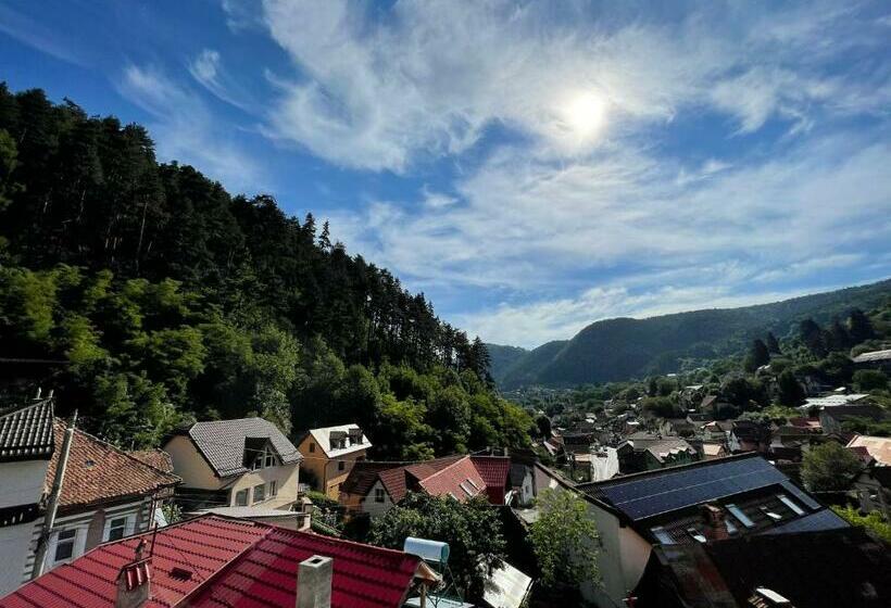 پانسیون Dream House Brasov