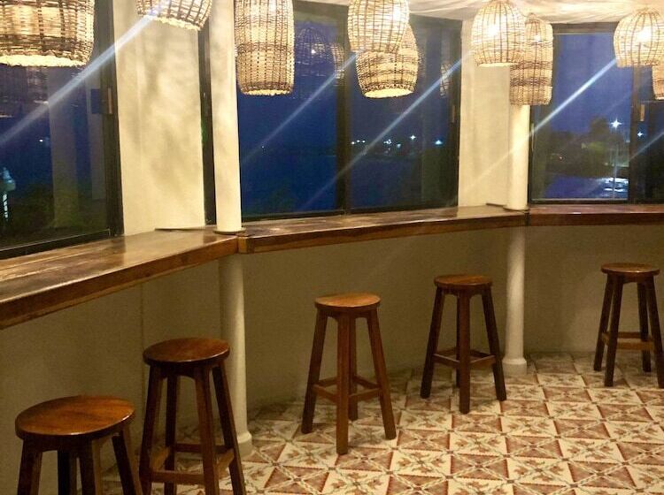 پانسیون Martin