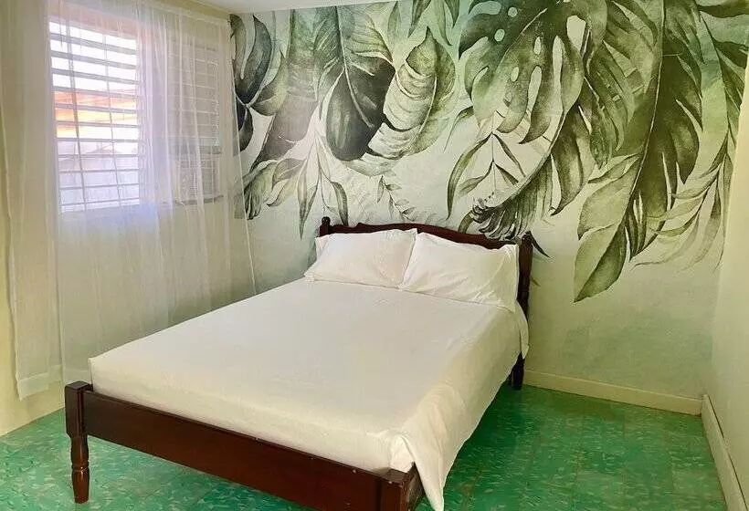 پانسیون Martin