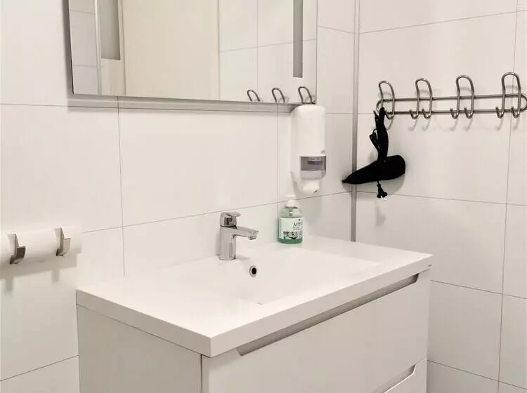 Retkeilymaja Lofoten Overnatting   Leknes