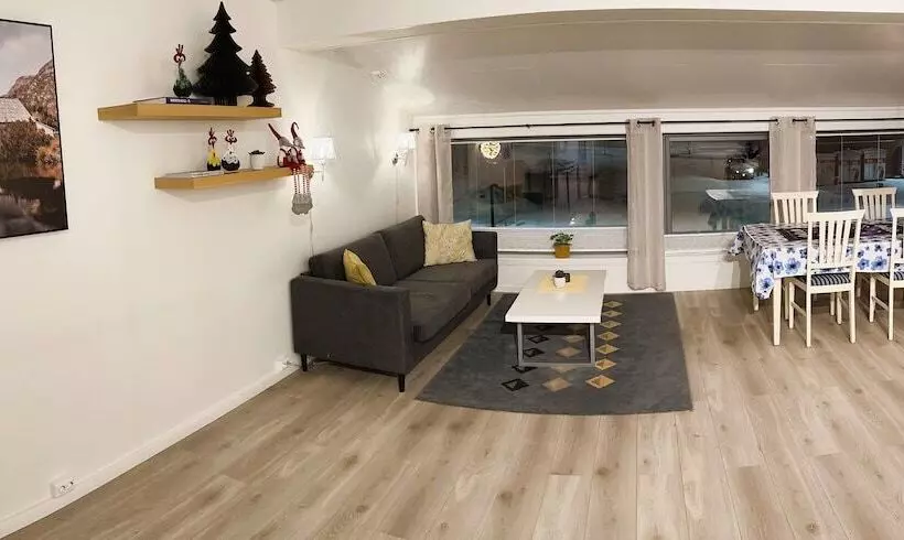 Retkeilymaja Lofoten Overnatting   Leknes