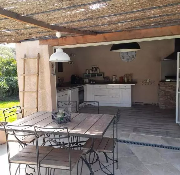 Aamiaismajoitus (B&B) Chambre D Hôte Cuisine équipée
