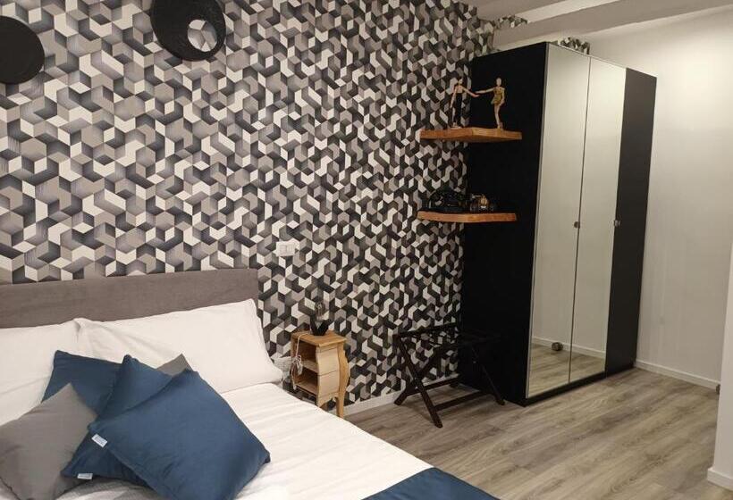 تختخواب و صبحانه Geometric Art Home