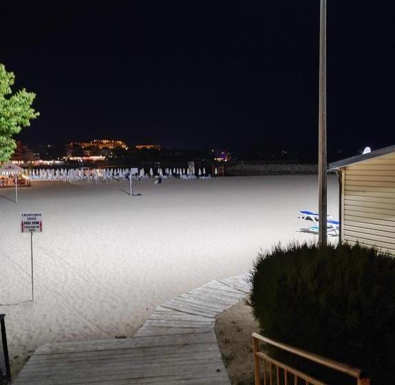 בית מלון כפרי аурелия бей