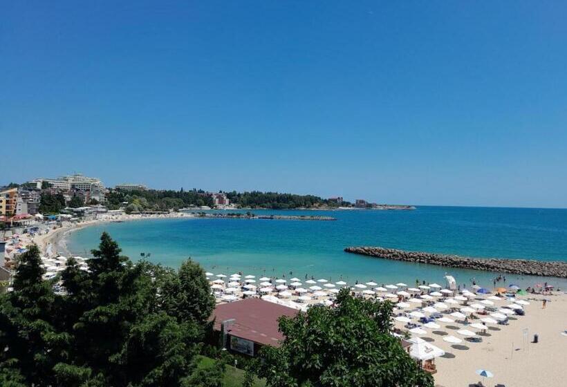 בית מלון כפרי аурелия бей