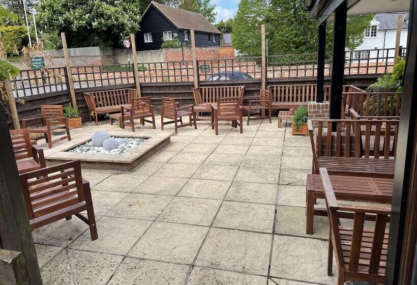 住宿加早餐  The Swan Inn