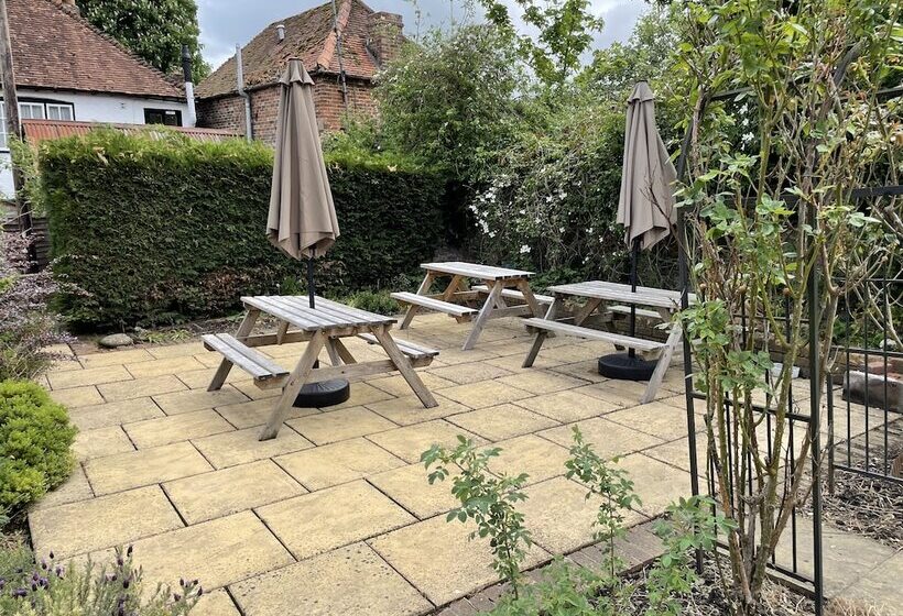 住宿加早餐  The Swan Inn