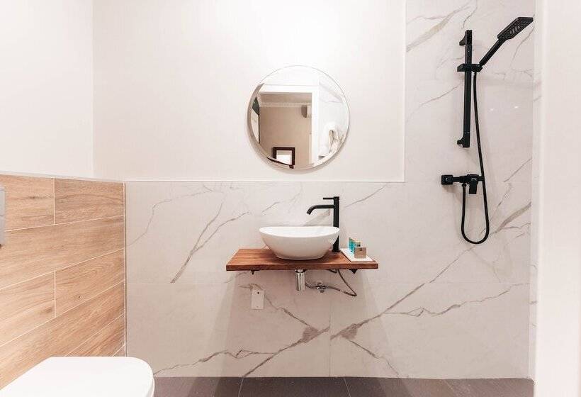 هتل Atelier Skalo Boutique