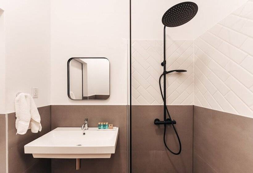 هتل Atelier Skalo Boutique