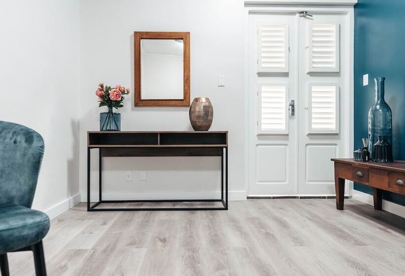 هتل Atelier Skalo Boutique