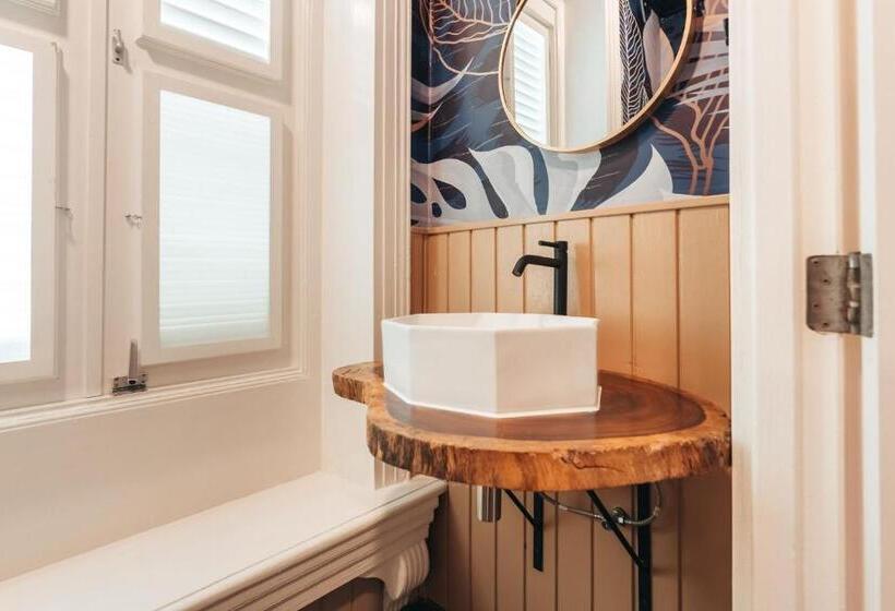 هتل Atelier Skalo Boutique