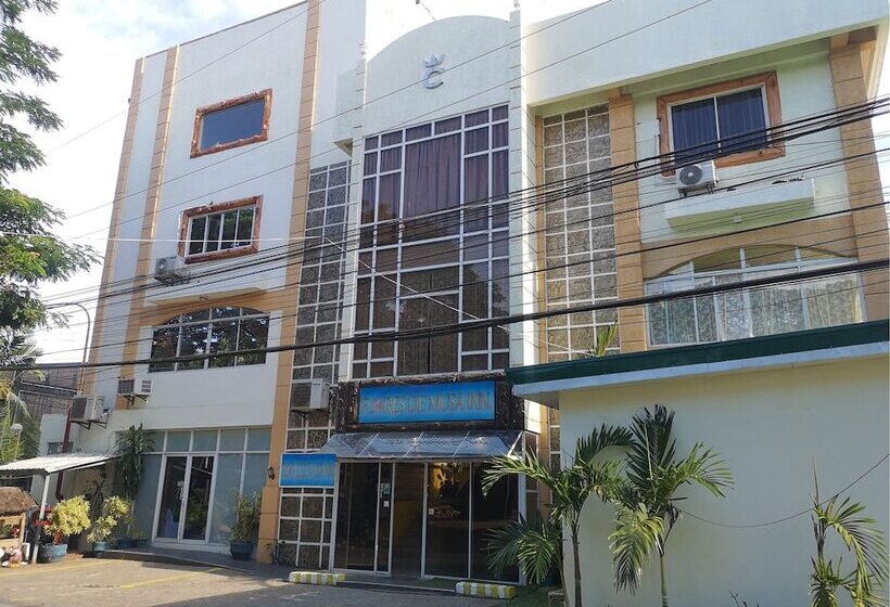 בית מלון כפרי Oyo 880 Flores De Musa Inn