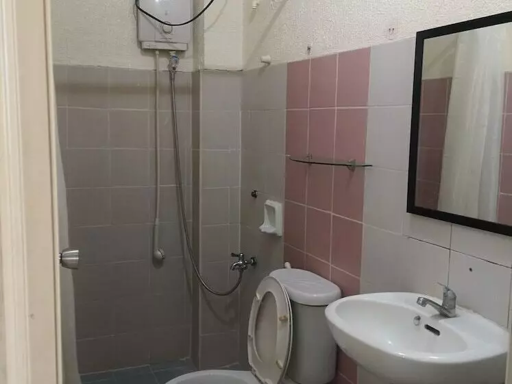 ホテル Oyo 880 Flores De Musa Inn