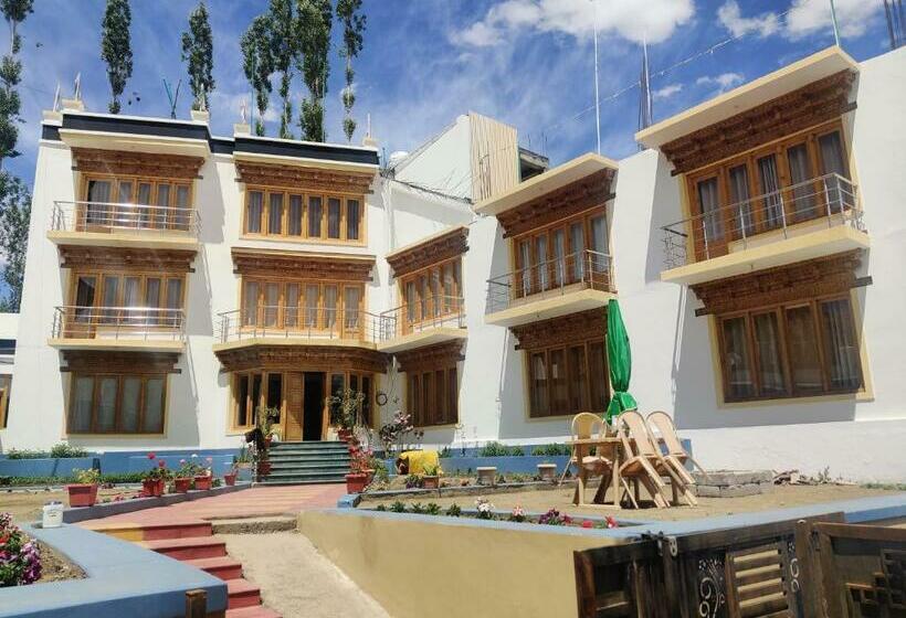 پانسیون Jiwa Lha House