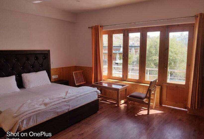 پانسیون Jiwa Lha House