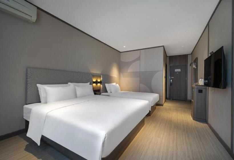 Hanting Hotel Xiamen Wenzao Metro Station