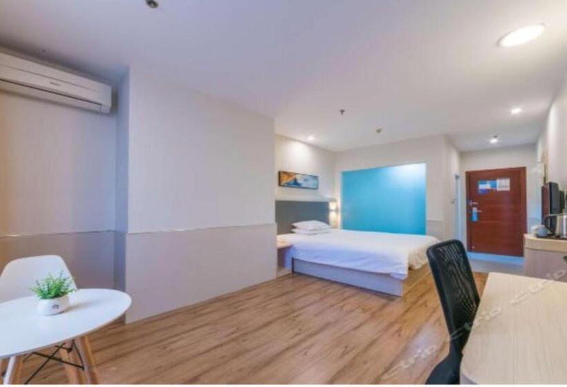 Hanting Hotel Xiamen Wenzao Metro Station