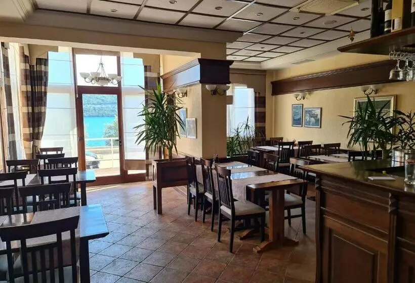 تختخواب و صبحانه Villa Ancora