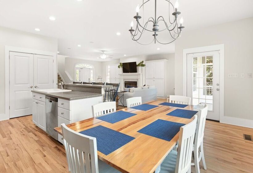 Captain Champs Castaway