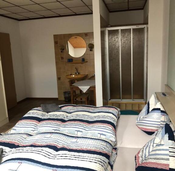 ペンション Birkengaststätte