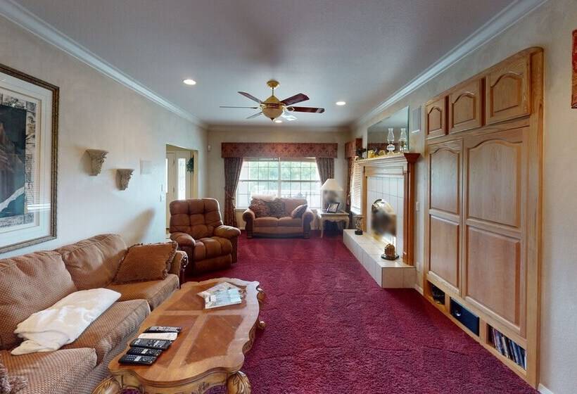 Exquisite Mountain Mansion Entire Home