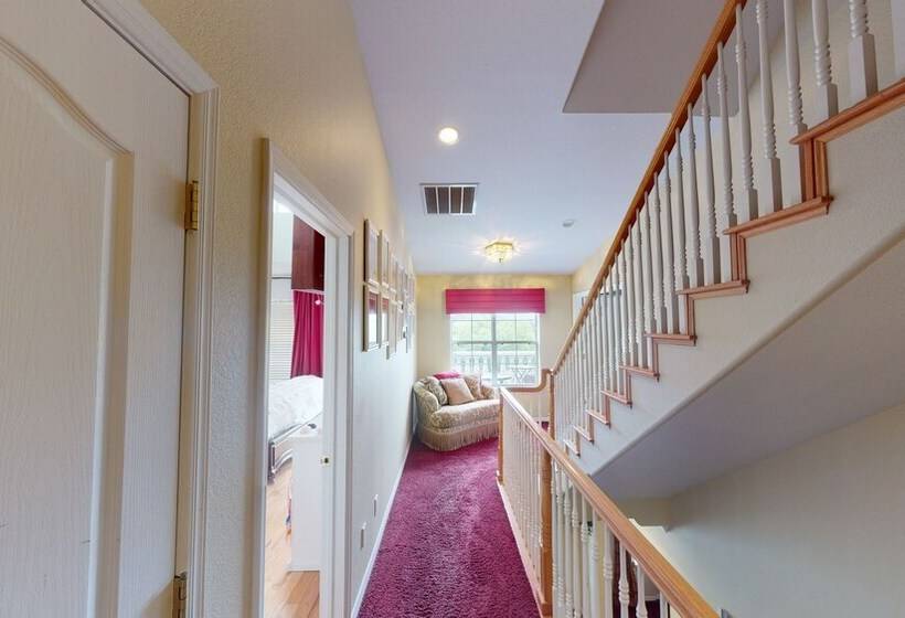 Exquisite Mountain Mansion Entire Home