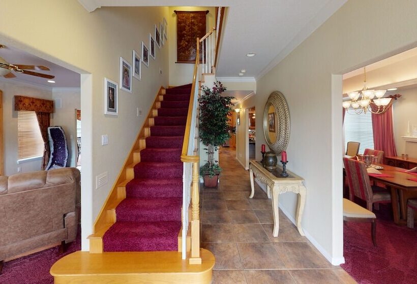 Exquisite Mountain Mansion Entire Home